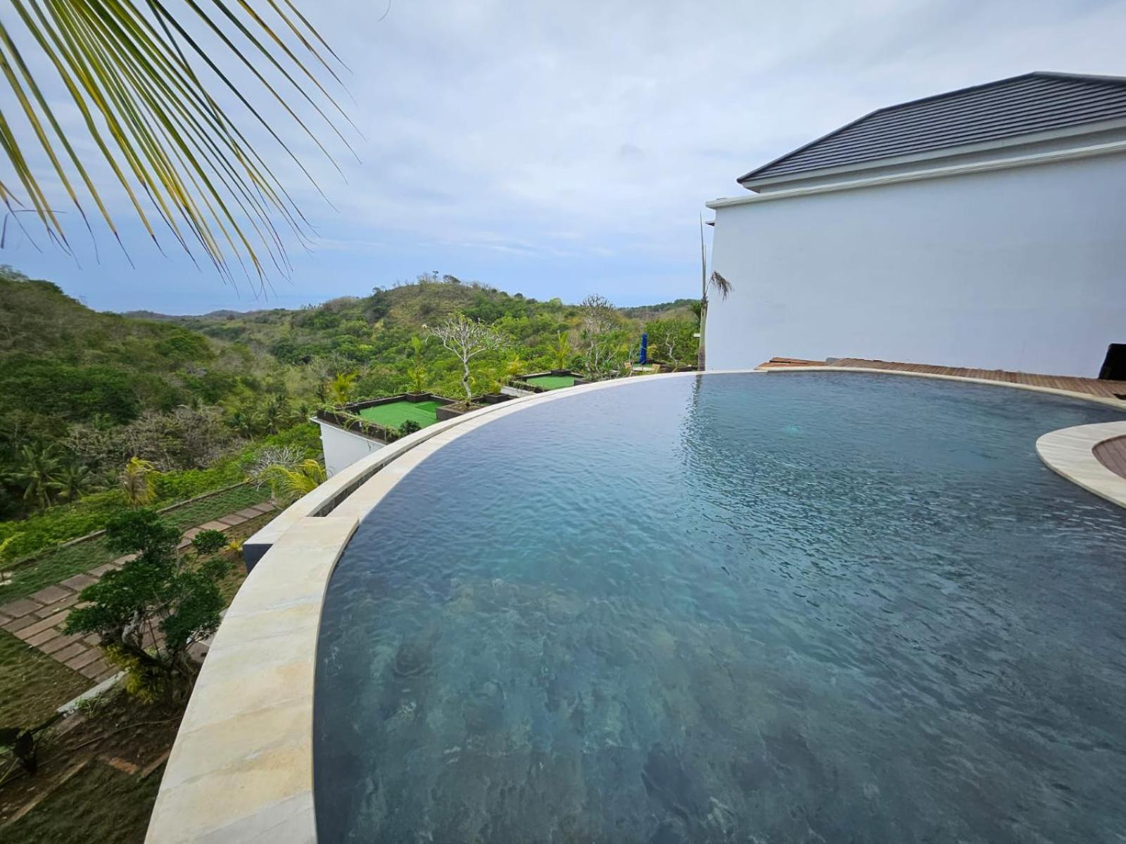Kelingking Parama Resort Batumadeg ภายนอก รูปภาพ
