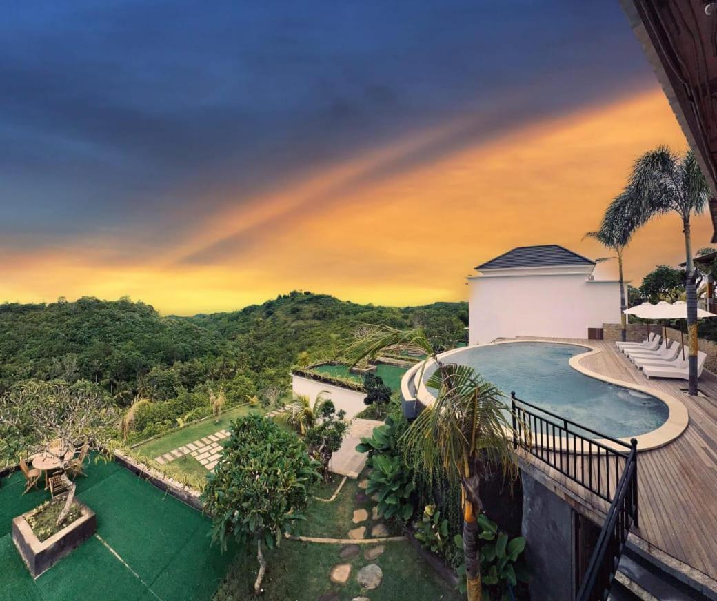 Kelingking Parama Resort Batumadeg ภายนอก รูปภาพ